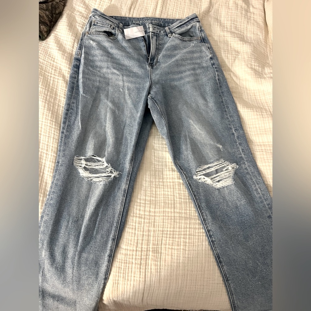 American Eagle Curvy Mom Jeans